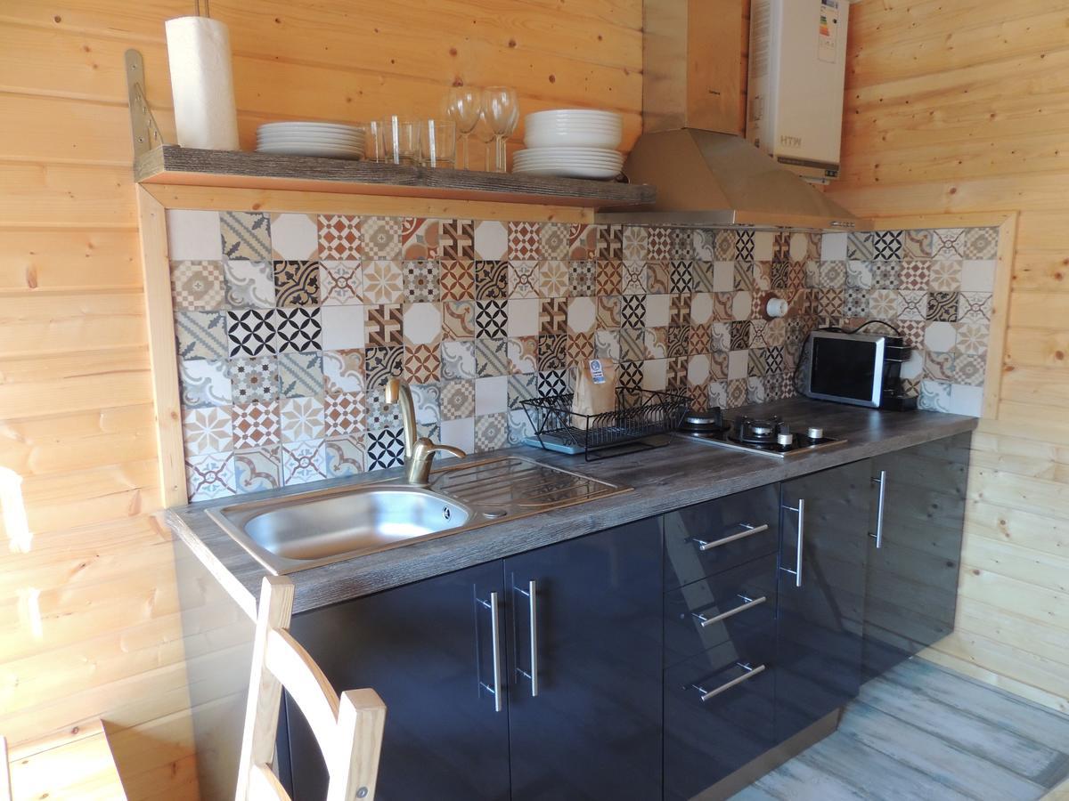 Camping L'Alguer Les Planes d'Hostoles Exterior foto