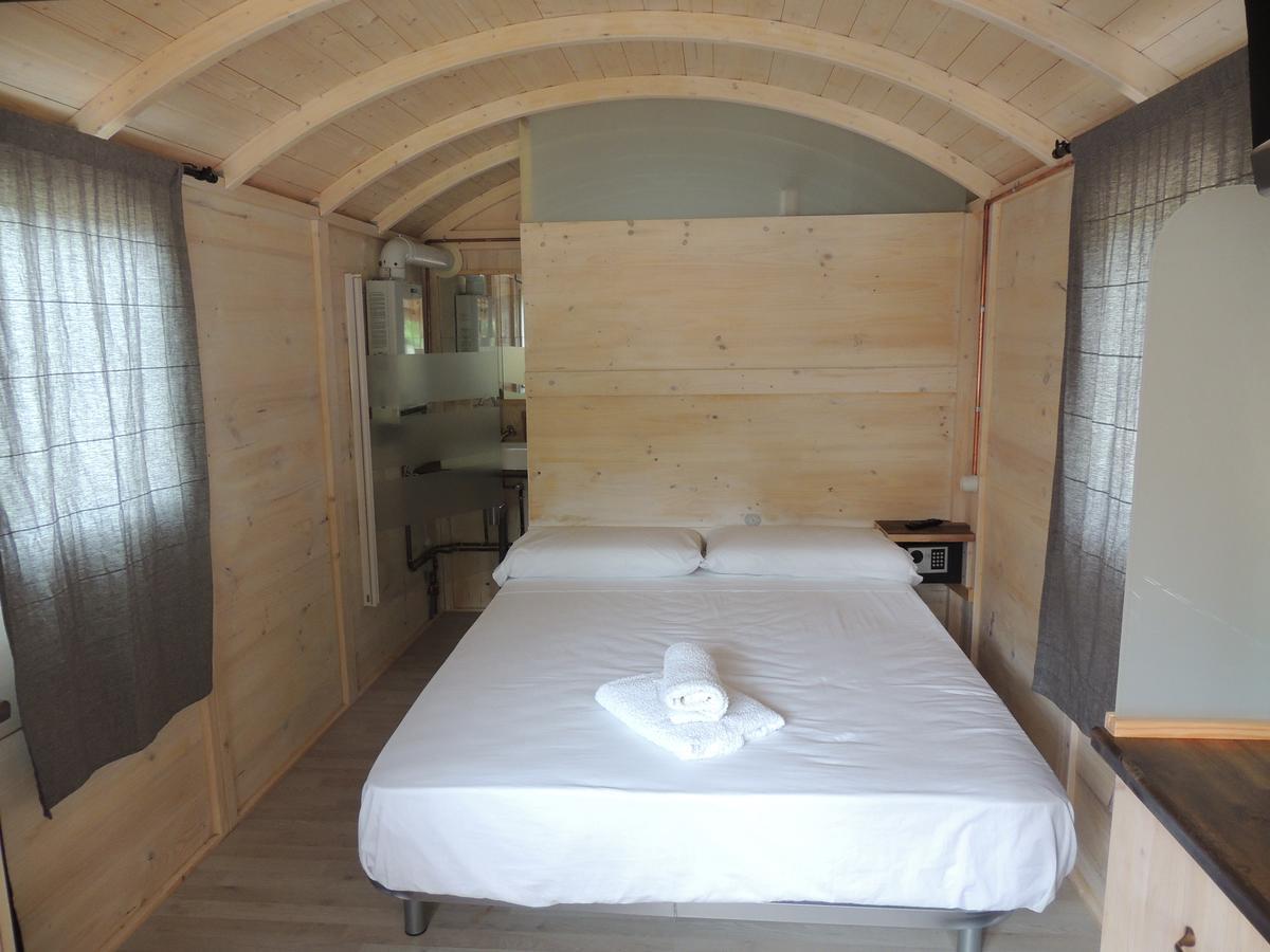 Camping L'Alguer Les Planes d'Hostoles Exterior foto